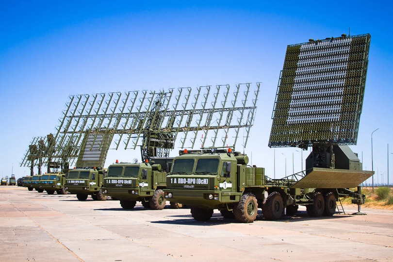Hệ thống radar hiện đại giúp S-500 bắt mục tiêu xa hơn, phát hiện nhiều loại mục tiêu hơn (Ảnh: sunnews).